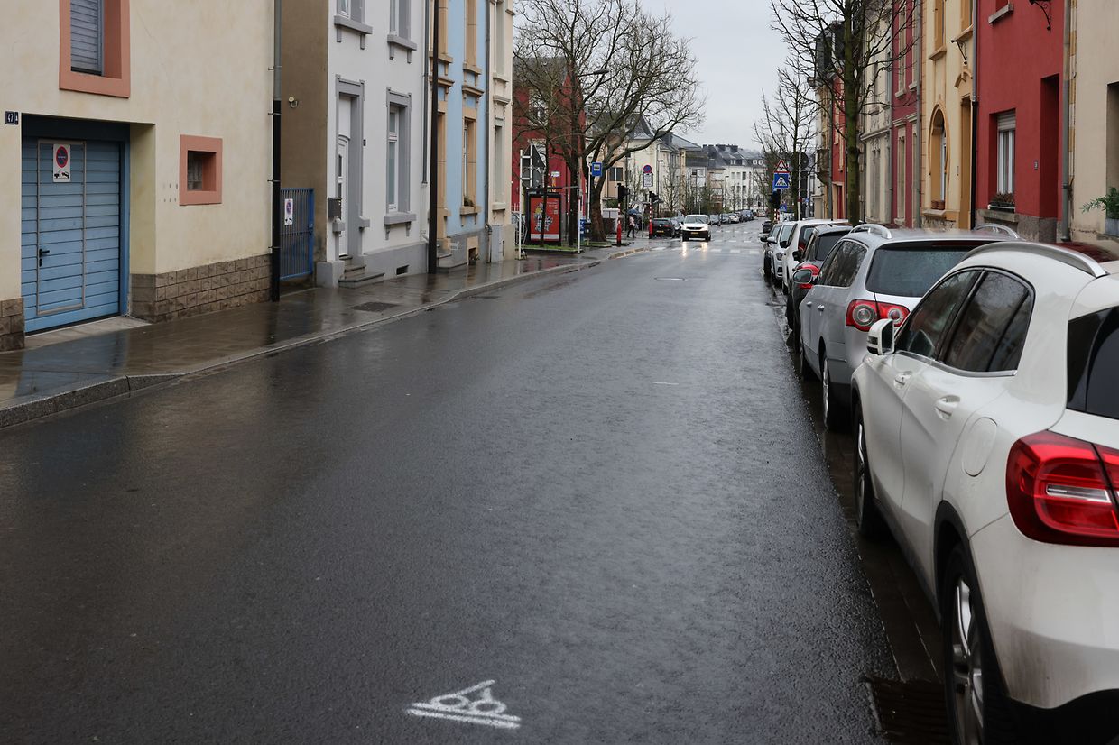Sans mesures supplémentaires de modération du trafic, la rue des Trévires pourrait devenir un véritable parcours du combattant pour les cyclistes. 