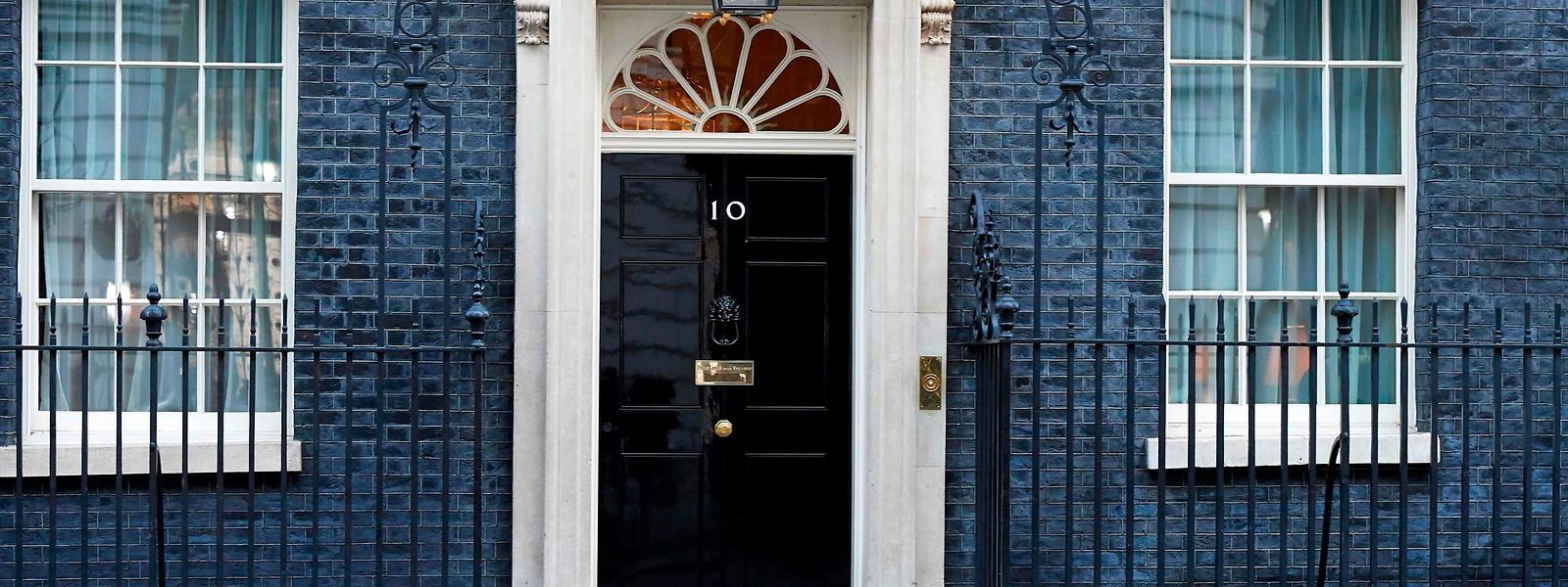Enthüllungen über eine Party in der Downing Street 10 trotz strenger Corona-Auflagen im Mai 2020 sorgen für Aufregung auf der britischen Insel.