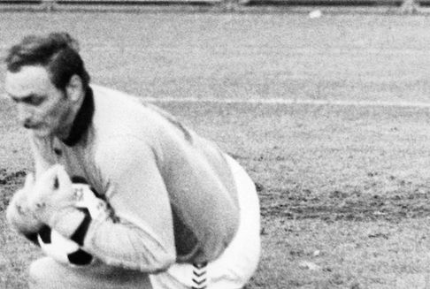 La Jeunesse pleure René Hoffmann