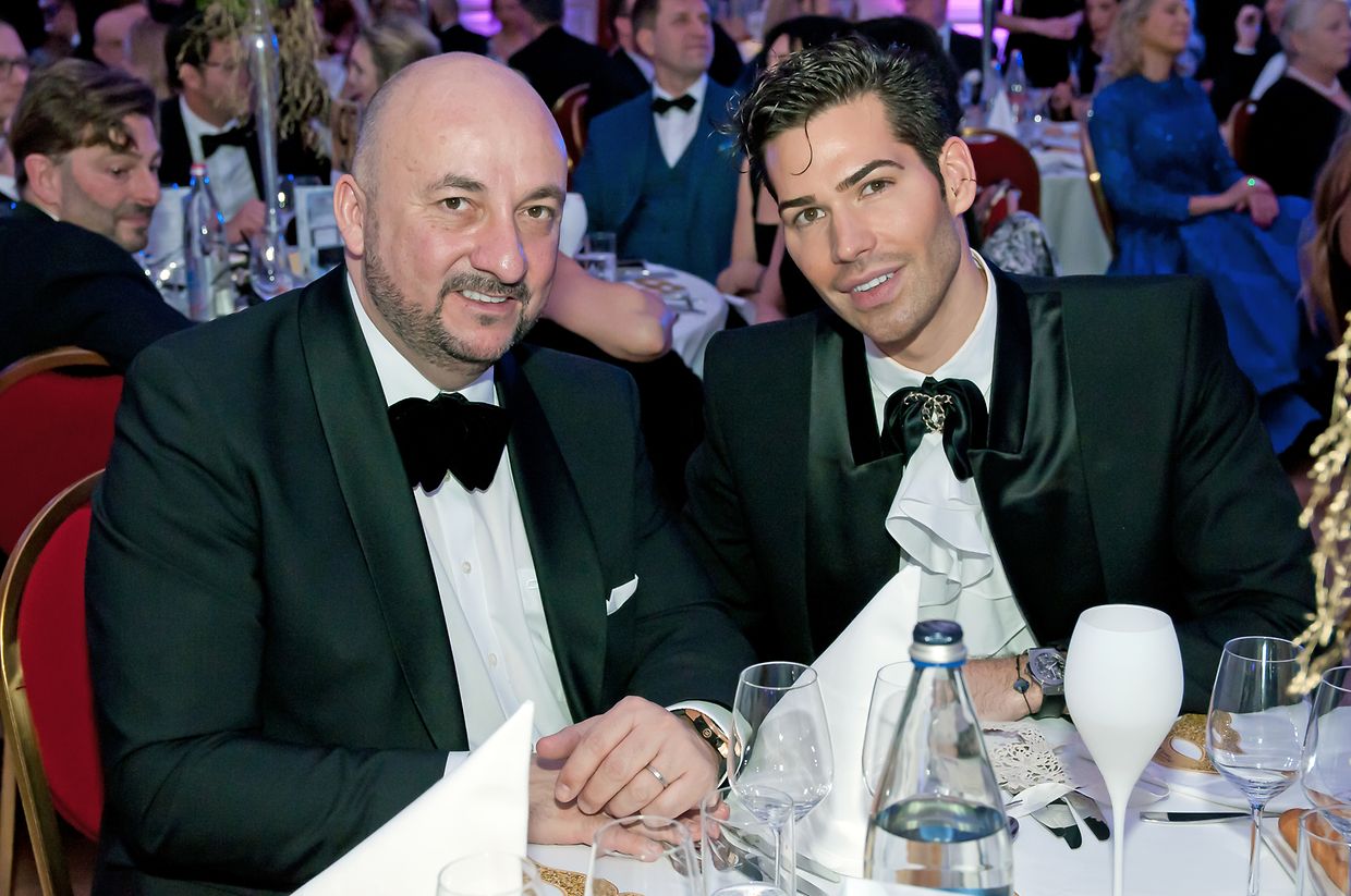 Vizepremierminister sowie Minister für Wirtschaft und Gesundheit Étienne Schneider (links)  nahm am Charity Ball teil.