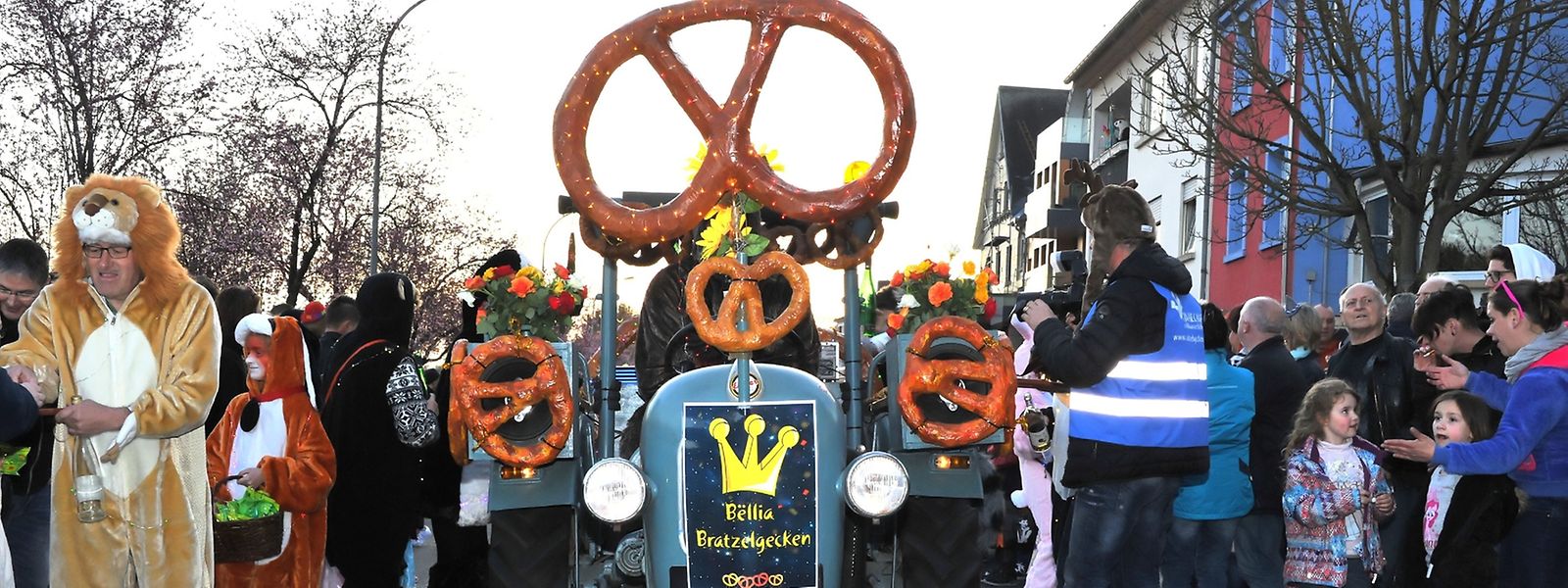 Mit dem Konzept der Nachtkavalkade haben die ,,Bëllia Bratzelgecken'' einen Nerv getroffen.