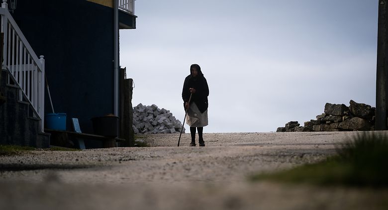 Castro Daire, 14/03/2021 - A aldeia de Codeçal foi dos poucos sítios em Portugal que o covid não entrou. A aldeia tem pouco mais de uma dezena de habitantes e esse foi um dos motivos para o contagio não se dar.(Rui Oliveira/Contacto)