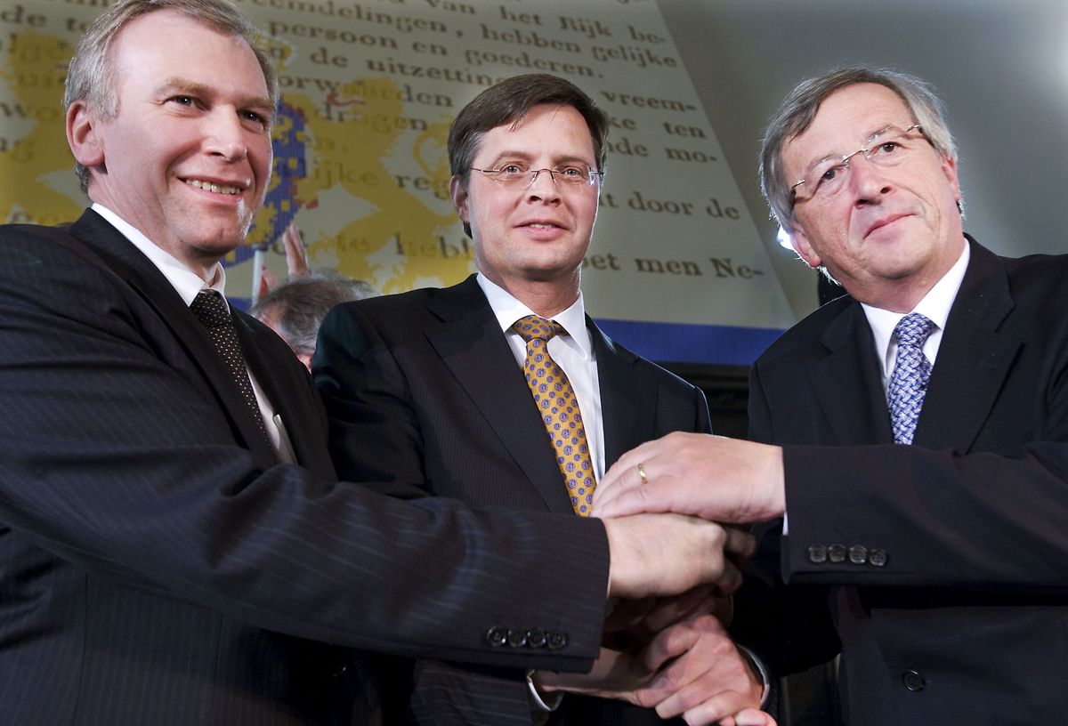 Le Premier ministre belge, Yves Leterme, le Premier ministre des Pas-Bas, Jan-Peter Balkenende et le Premier ministre luxembourgeois, Jean-Claude Juncker, le 17 juin 2008 à La Haye
