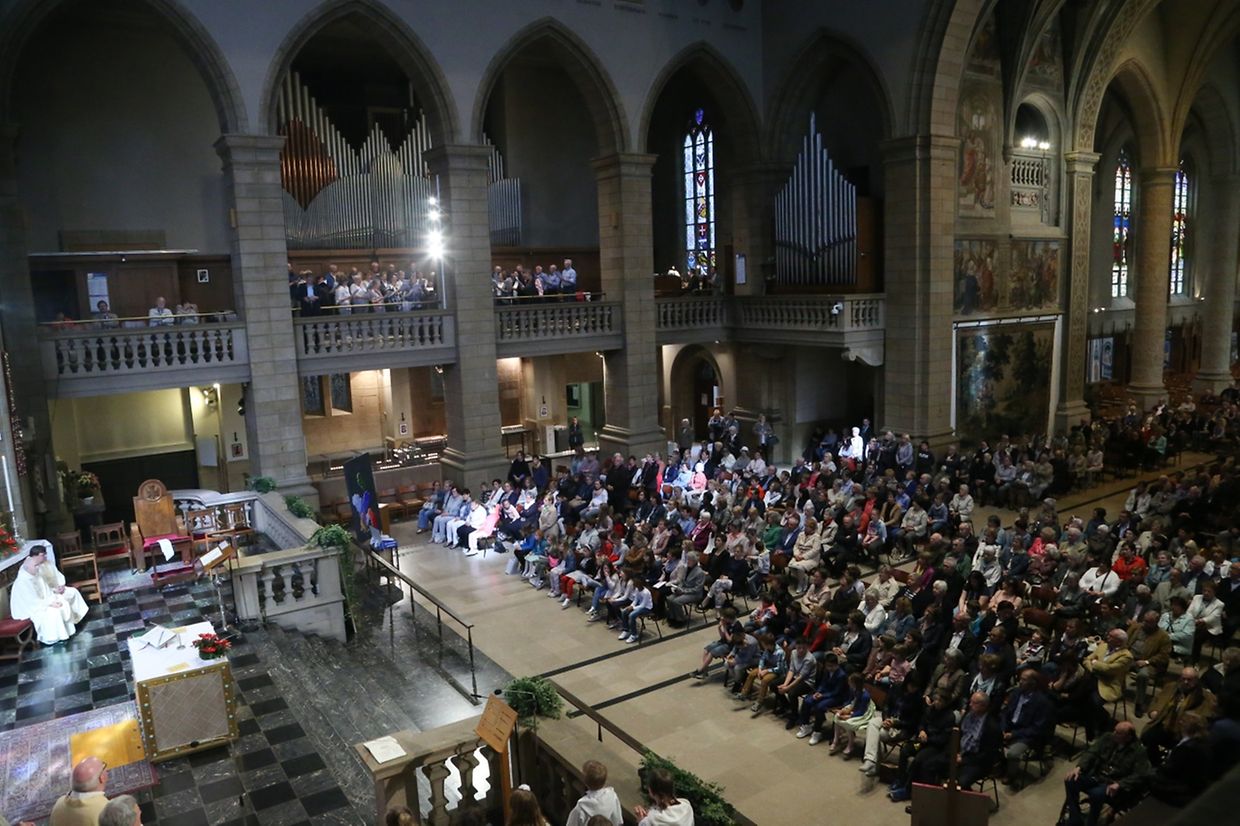 Messe für die neuen Pfarreien: “ Atertdall Sainte-Claire “ (Ospern) & “ Rammerech Saint-Valentin “ (Rambrouch).