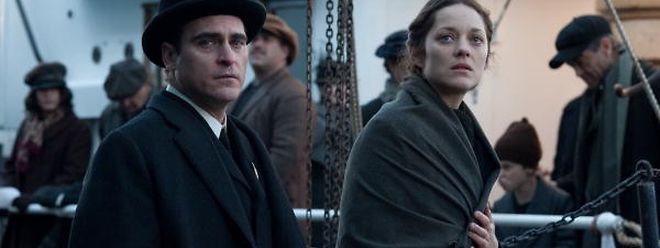 A menina é nova cá em Nova Iorque?