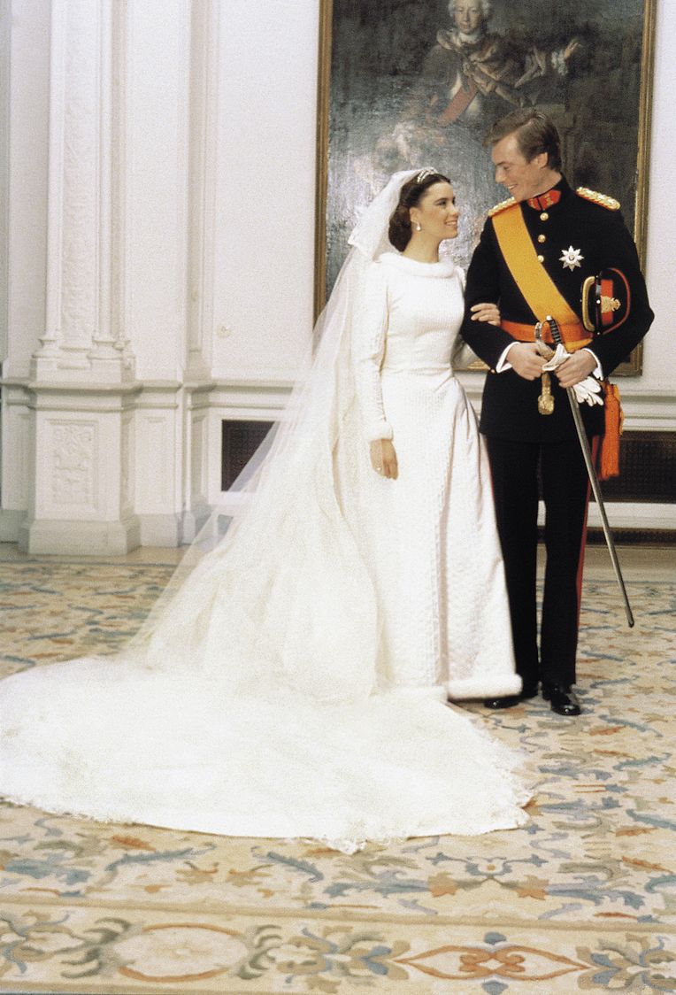 Die Hochzeit findet am 14. Februar 1981 in der Kathedrale Notre-Dame statt.
