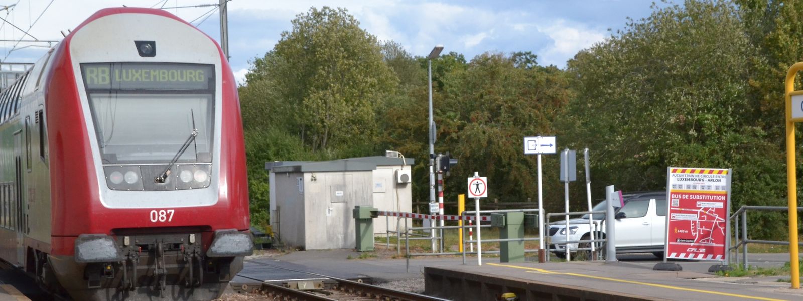 Des bus de substitution sont proposés aux usagers du rail.