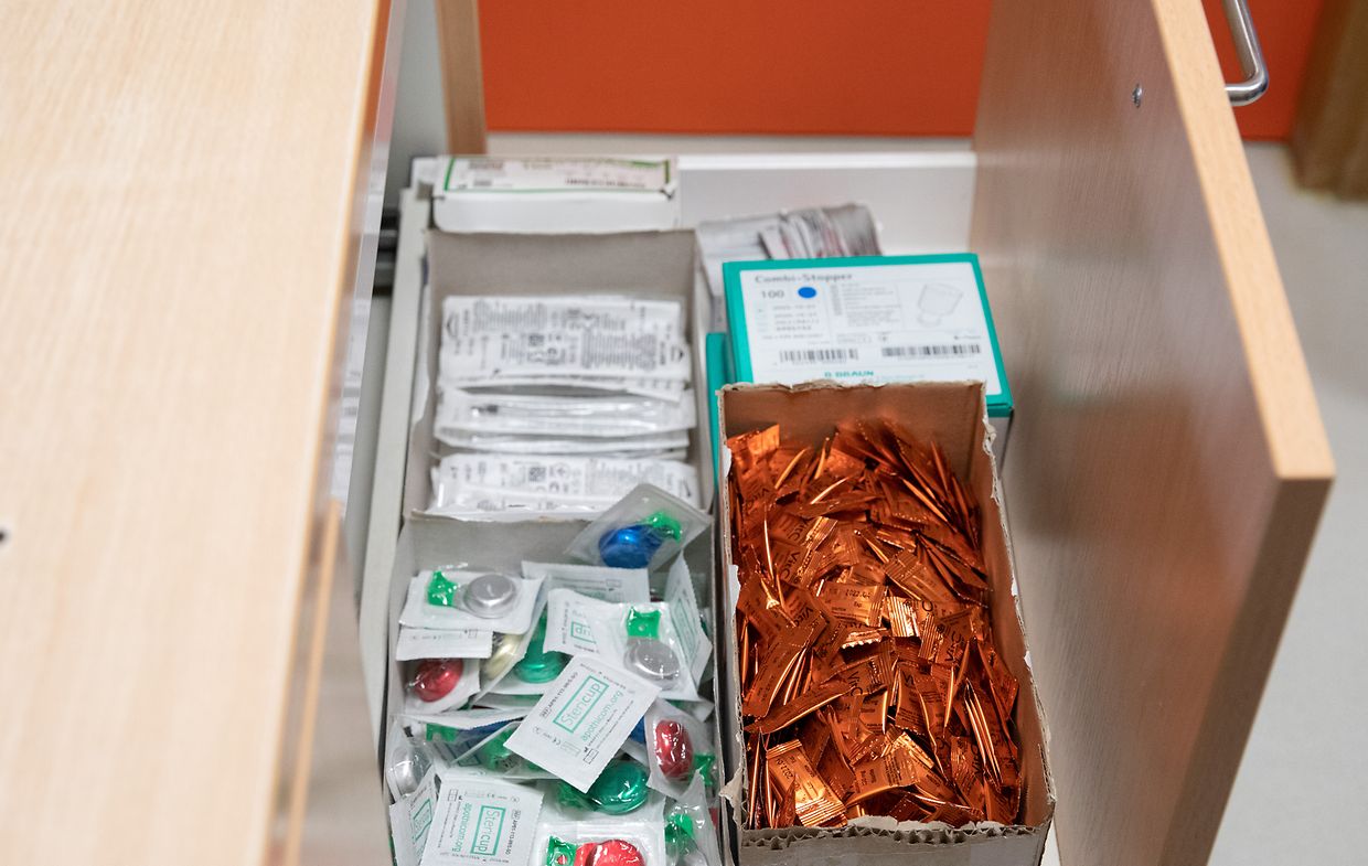 Les produits sont délivrés méthodiquement, pour éviter les overdoses.