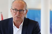 Energieminister Turmes weist die Kritik der Piraten zurück: Bei der umstrittenen Bruttomarge handelt es sich um Lohn- und Transportkosten – und nicht um eine Gewinnspanne. 