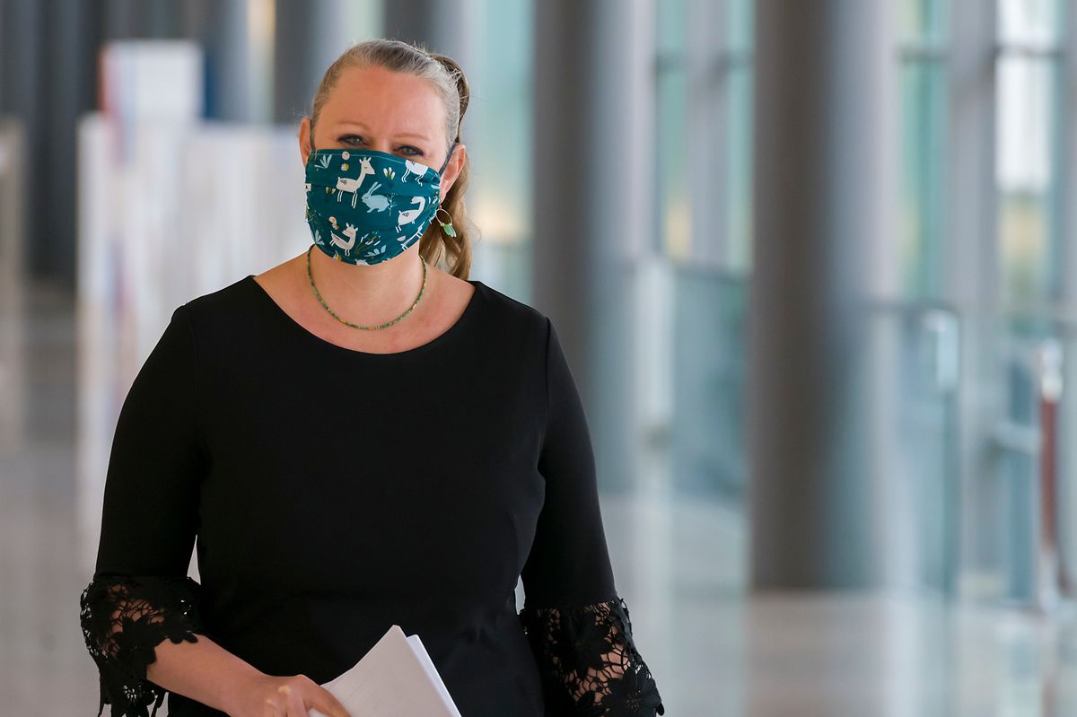 Carole Dieschbourg, ministra do Ambiente do Grão-Ducado, considerou a atitude belga "pouco transparente" mas assegura que "para o Luxemburgo não se trata de um incidente diplomático".