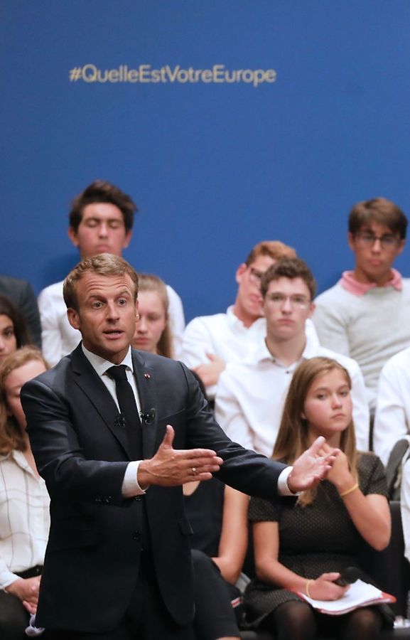 Macron responde a mais uma questão colocada durante o diálogo com os cidadãos sobre a Europa.