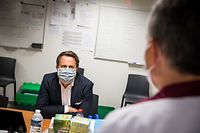 visite aménagements Covid-19 au CHEM - Xavier  Bettel - Paulette Lenert - - Foto: Pierre Matgé/Luxemburger Wort