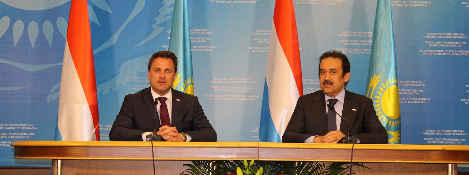(de g. à dr.) Xavier Bettel, Premier ministre, ministre d'État ; Karim Massimov, ancien Premier ministre de la république du Kazakhstan, en mai 2015