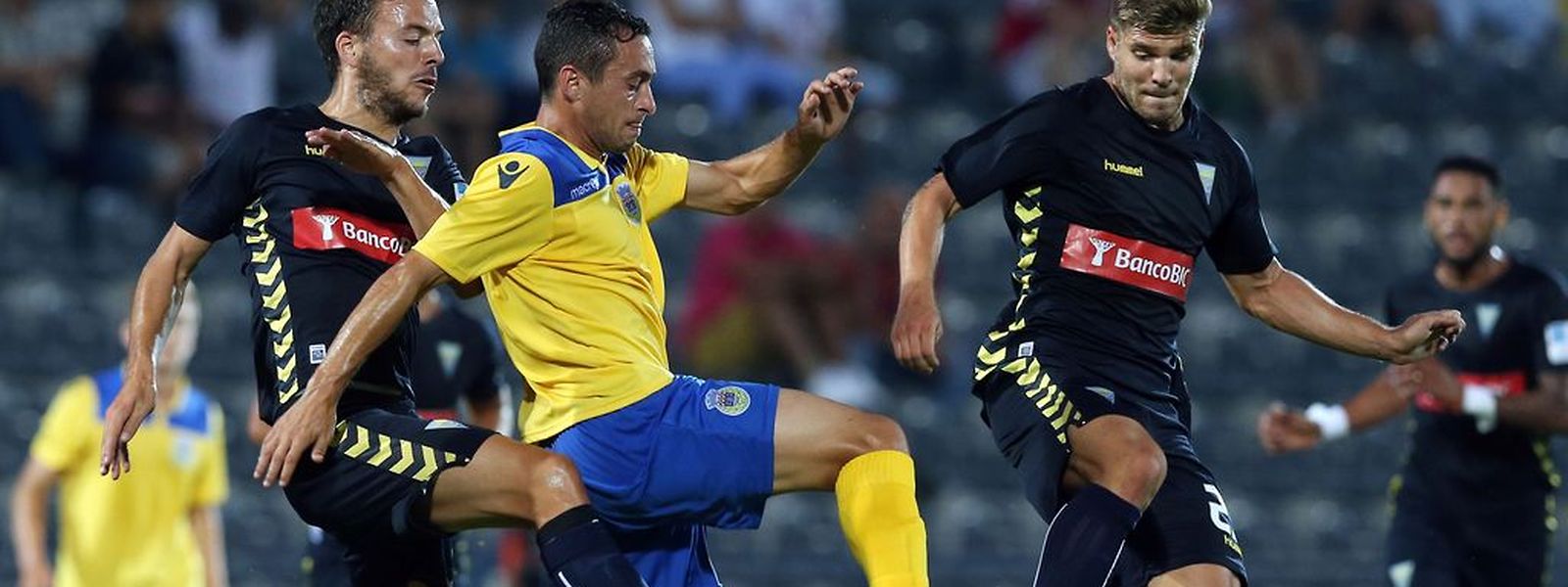 Liga portuguesa de futebol: Arouca e Estoril empatam no ...