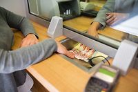 Bankgebühren, Bargeld, Schalter