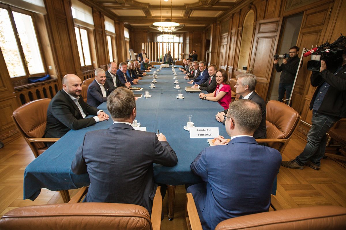 Die Vorbereitungen zu den Koalitionsverhandlungen haben begonnen.