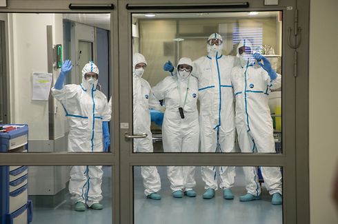 Lok , Coronavirus , Sars-CoV-2 , Covid-19, Xavier Bettel und Paulette Lenert besuchen Hopital Kirchberg , Hopitaux Robert Schuman , Dankeschön an die Helfer  , Foto:Guy Jallay/Luxemburger Wort