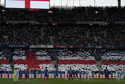 Frankreich gewinnt 3:2 gegen England: Französische Fans singen „God save the Queen“