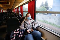 Lokales, Zug, Bahn, Bus, öffentlicher Transport, Mobilität, mit Covid 19 Maske,  Foto: Anouk Antony/Luxemburger Wort
