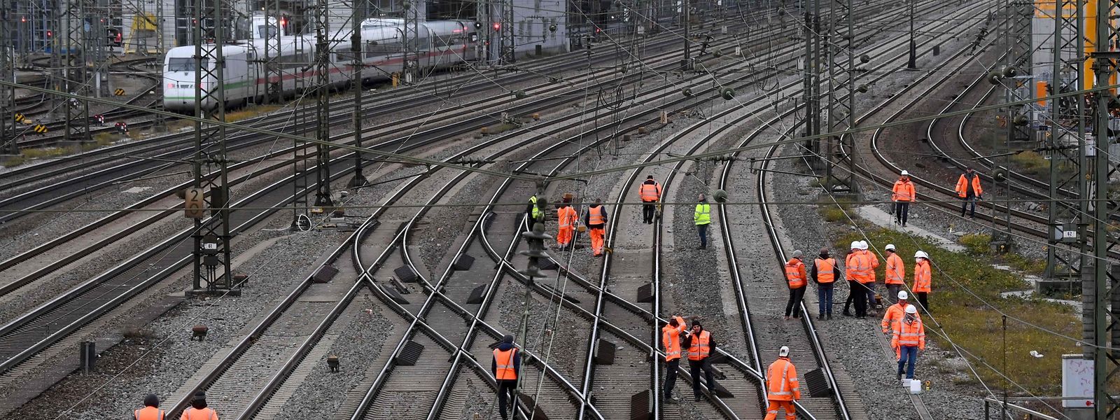 fliegerbombe am munchener hauptbahnhof explodiert