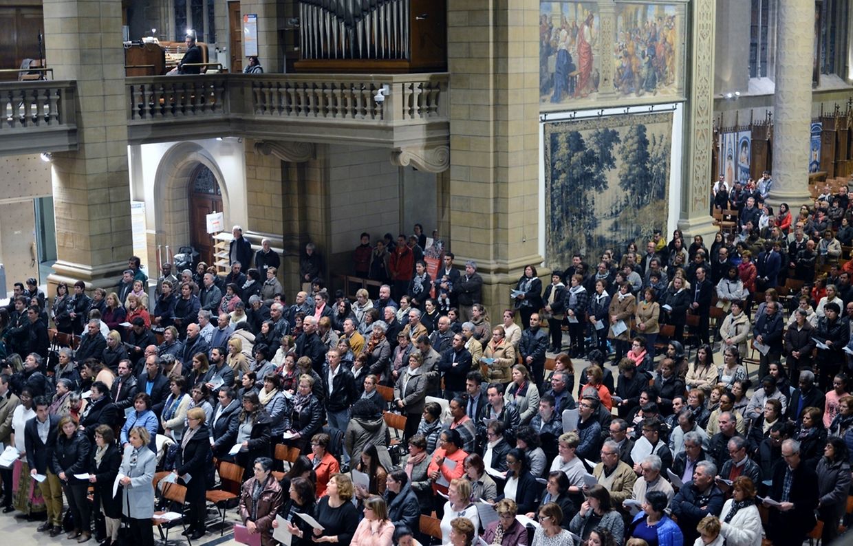 A catedral voltou a encher, depois da missa inaugural da Octave, no domingo