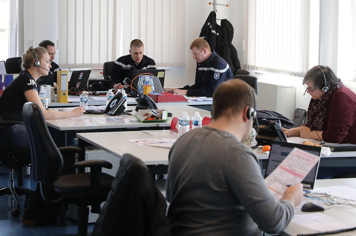 Luxembourg's fire and rescue workers staff a Covid-19 hotline in April. PHOTO: Chris Karaba