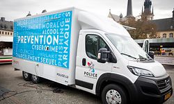 Abbrochs-Prävention: Mat der neier Präventiouns-Camionette vun der Police um staater Maart  - Foto : Pierre Matgé/Luxemburger Wort