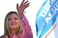 Giorgia Meloni, tem 45 anos e está prestes a tornar-se a primeira-ministra de Itália de um Governo de direita e extrema-direita.