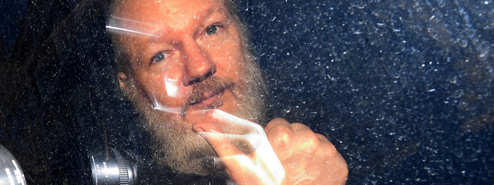Julian Assange kommt am Westminster-Amtsgericht in London an. 