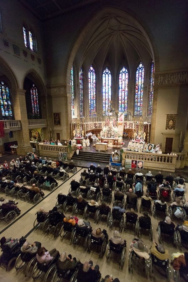 Wallfahrt der Kranken mit Kranksalbung 