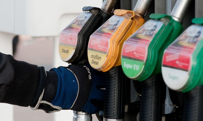 Petrol prices rose 5.2% between October and November