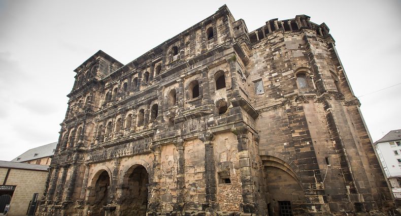 Trier, Treves, Porta  Nigra, Foto Lex Kleren