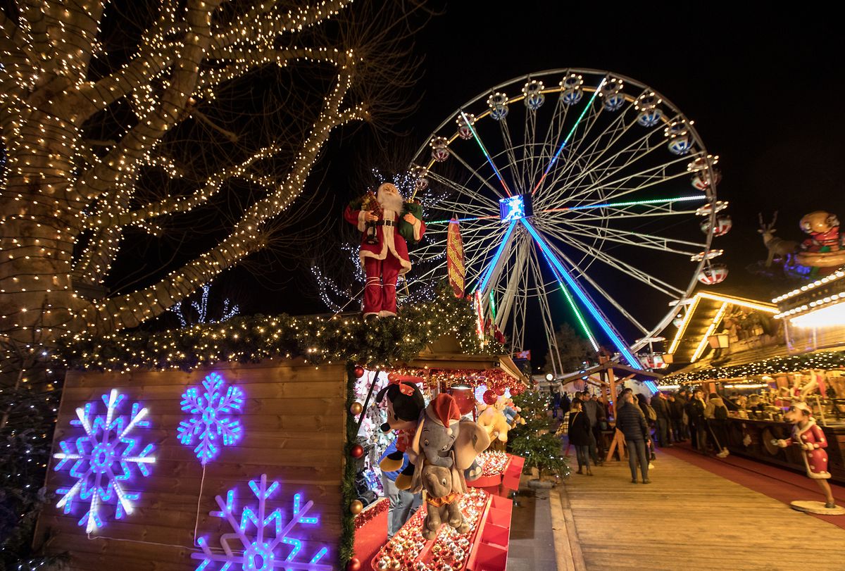 Bei der Gëlle Fra wird in diesem Jahr kein Riesenrad stehen – der Weihnachtsmarkt ist abgesagt. Jedoch sollen die Straßen wie gewohnt in weihnachtlicher Beleuchtung erstrahlen.