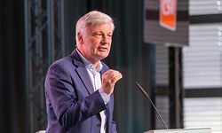 Claude Wiseler, presidente do CSV, o único partido a favor de dispensar os vacinados dos testes anti-covid.