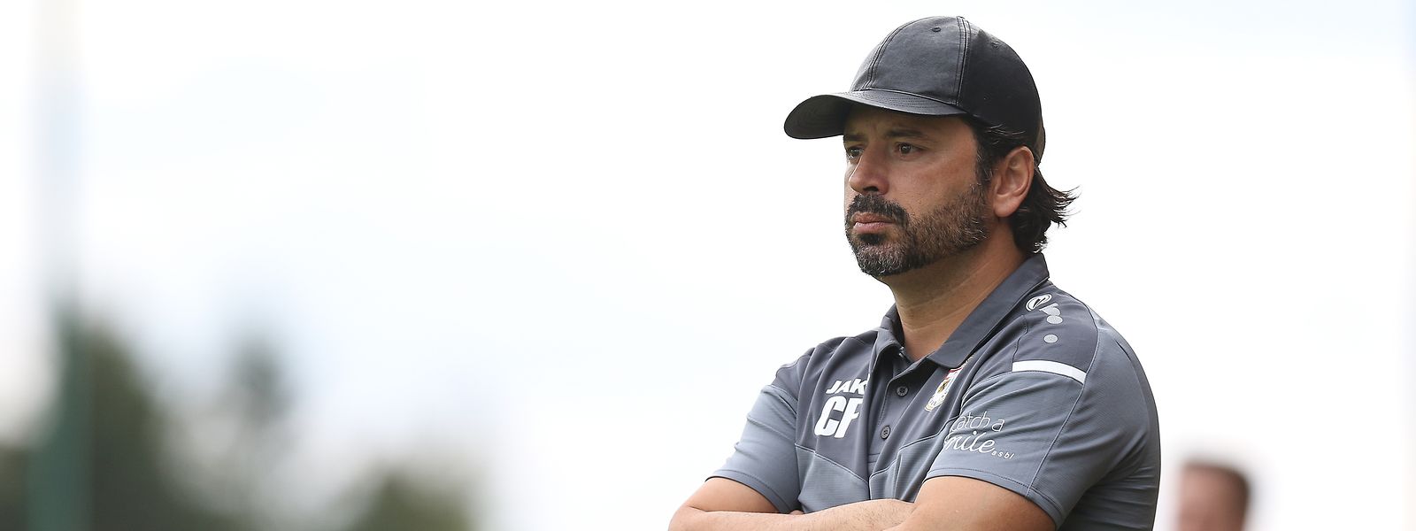 Klare Anweisungen an seine Mannschaft: F91-Trainer Carlos Fangueiro. 