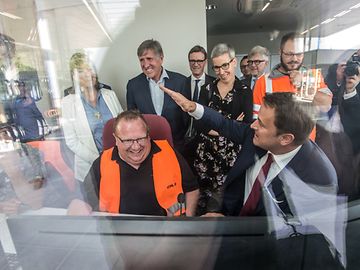 Inauguração a 10 de dezembro: Xavier Bettel assiste aos testes do Luxtram