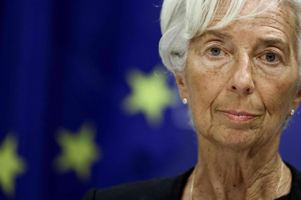 Lagarde warnt vor einer weiteren Abschwächung der Wirtschaft.