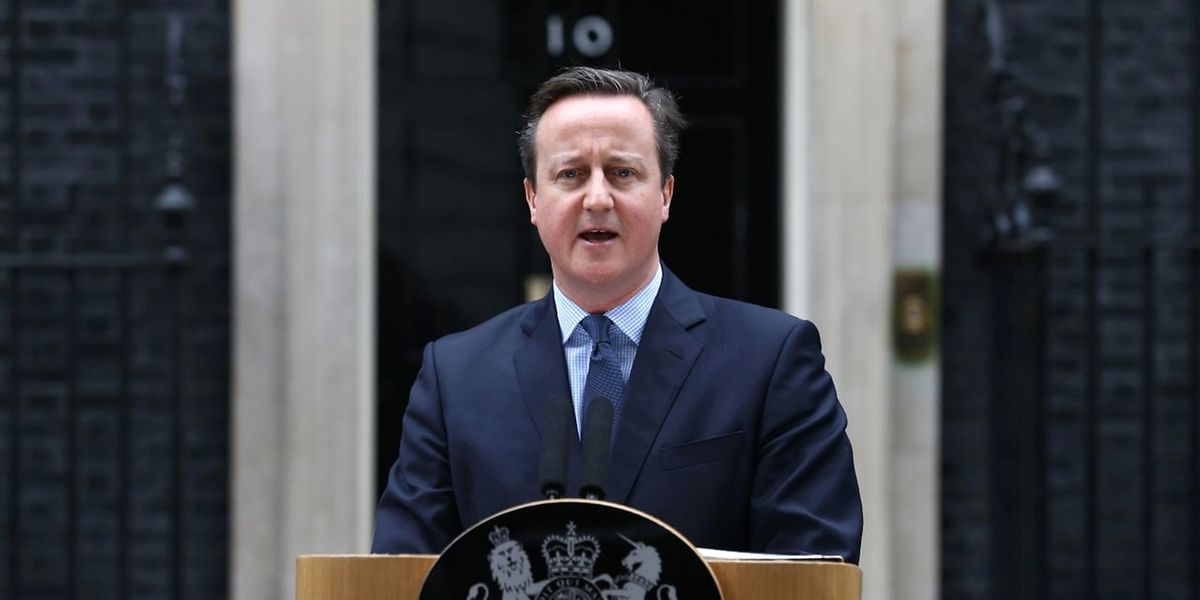 "Nous sommes proches de l'une des plus importantes décisions de notre vie", a lancé Cameron à l'issue du Conseil des ministres devant le 10 Downing Street.