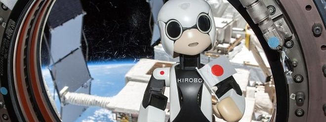 Premiere Japanischer Roboter Astronaut Spricht Im All