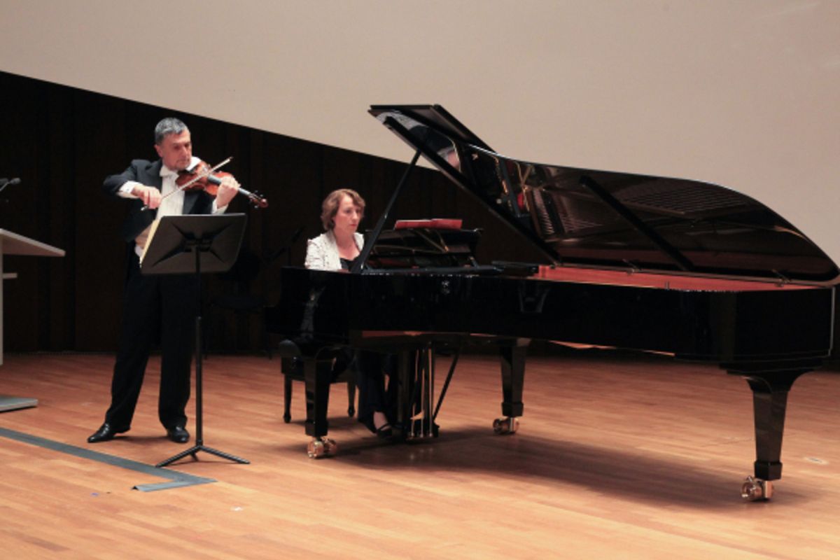 Feierliche Gedenkzeremonie in der Philharmonie für die Holocaust-Opfer.