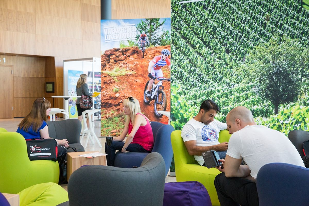 Teilnehmer der Messe auf Kirchberg.