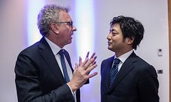 Pierre Gramegna accueille BitFlyer et son fondateur Yuzo Kano-Sa à la LHoFT.