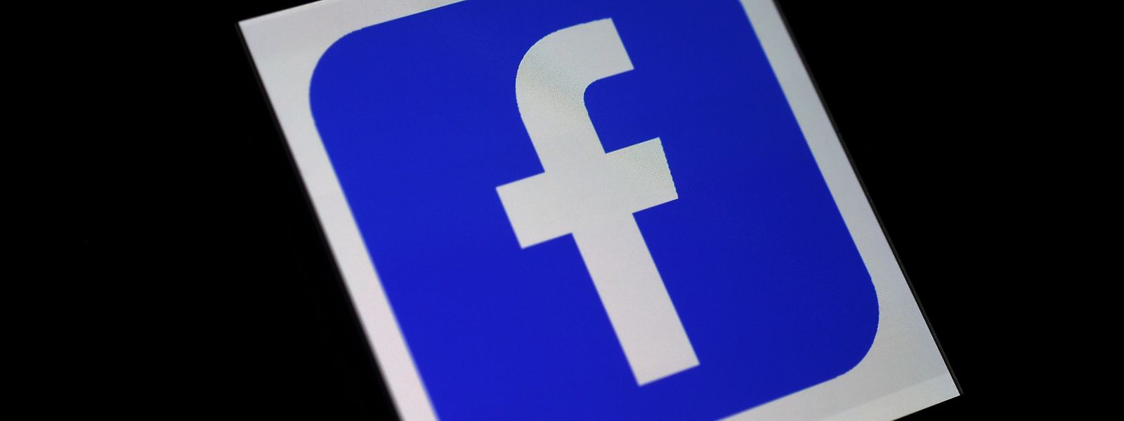 Facebook steht im Zentrum der Kritik, weil die Plattform nicht ausreichend gegen Hassrede und Desinformation vorgeht.