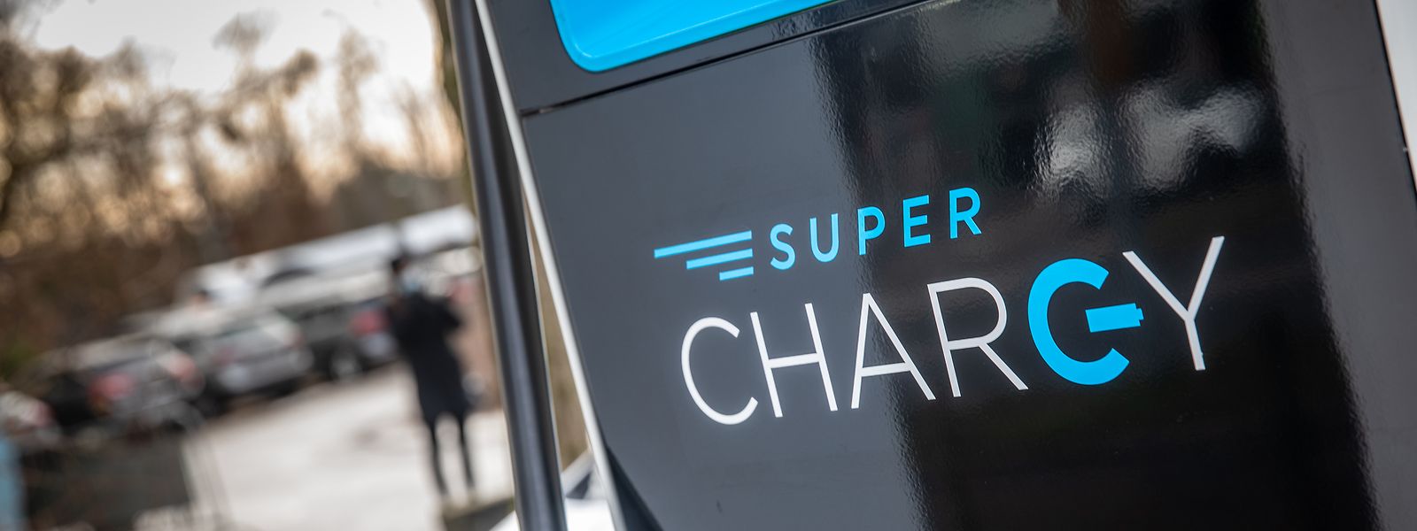 Fast so schnell wie das normale Tanken und ab April kann auch ganz einfach bezahlt werden.