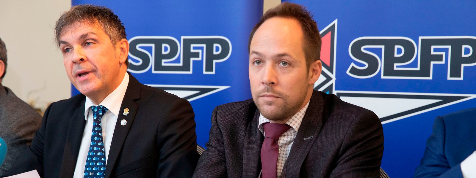 L'adjudant-chef Christian Schleck (à droite du président du SPFP Pascal Ricquier) conserve son poste au bureau de recrutement à Luxembourg. 