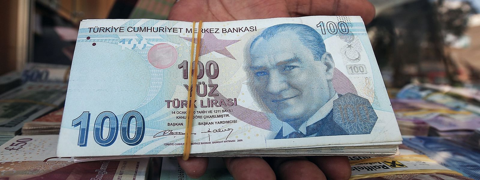 Die türkische Lira ist auf den internationalen Finanzmärkten so wenig wert, wie noch nie.