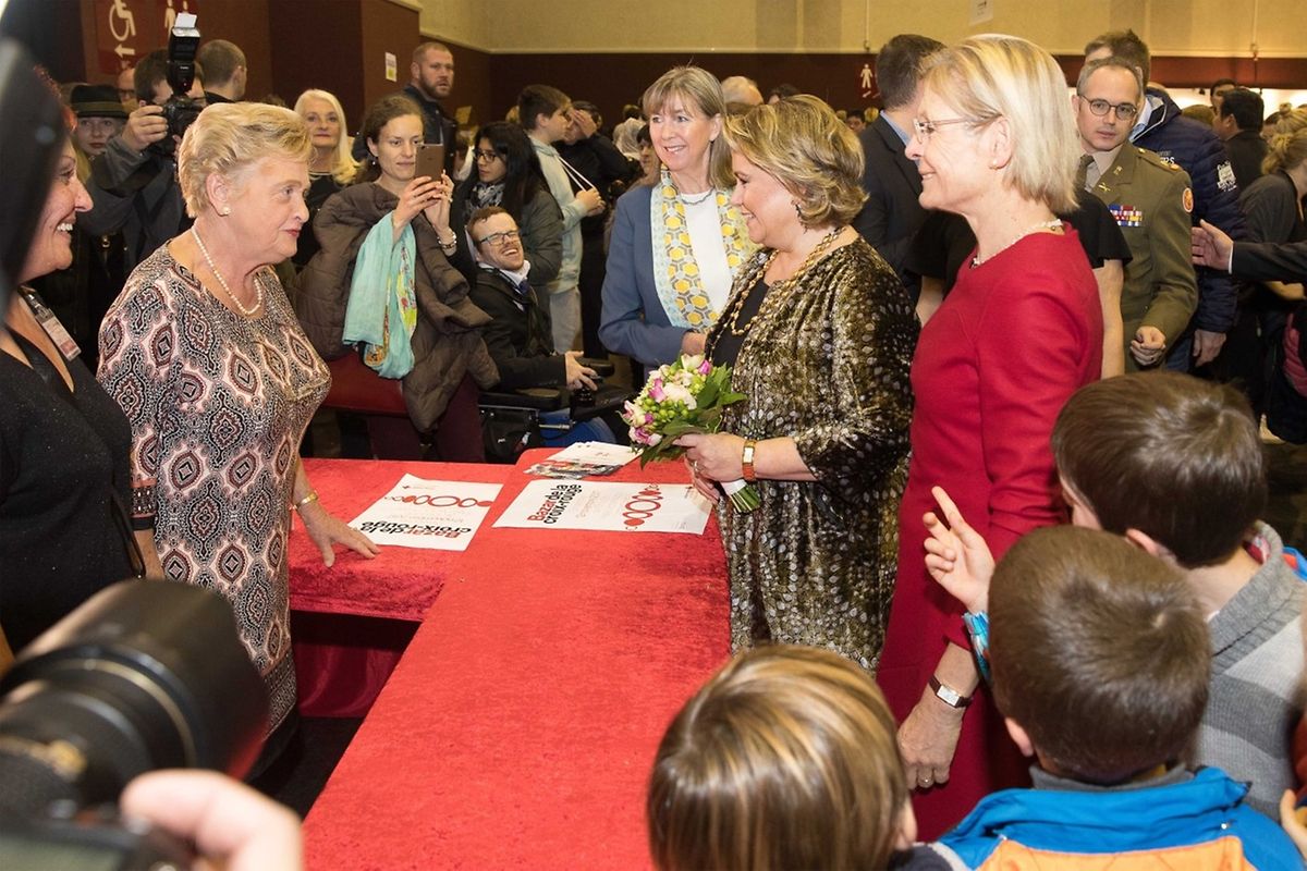 Der "Bazar" des Roten Kreuzes.
