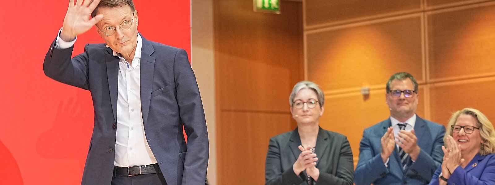 Karl Lauterbach (links) ist der größte Star unter den SPD-Ministern.