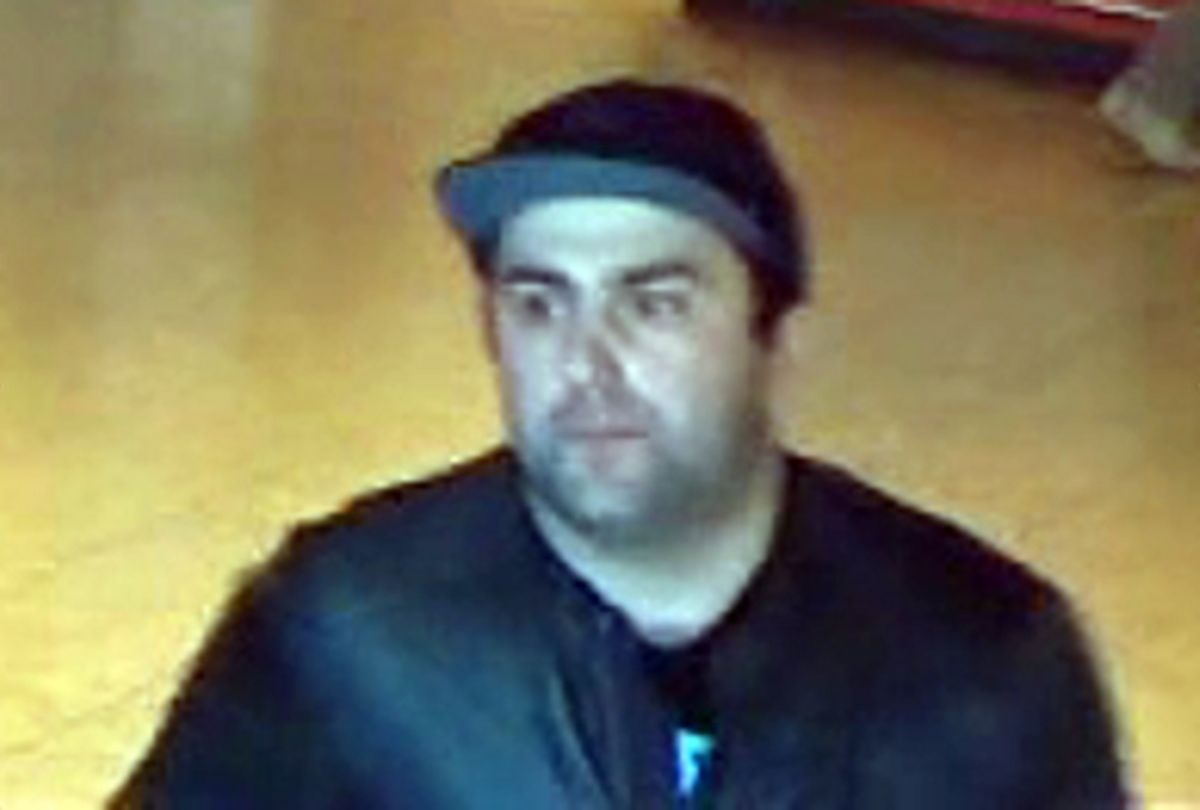 Hinweise zur Identität von diesem Mann sind an die Polizei unter der Nummer 4997-3500 zu richten.