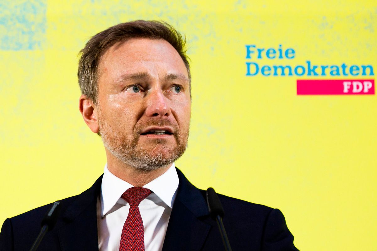 Christian Lindner, Parteivorsitzender der FDP und Fraktionsvorsitzender im Bundestag, gibt ein Statement zu der Wahl seines Parteikollegen Thomas Kemmerich zum Ministerpräsidenten des Bundeslandes Thüringen ab.